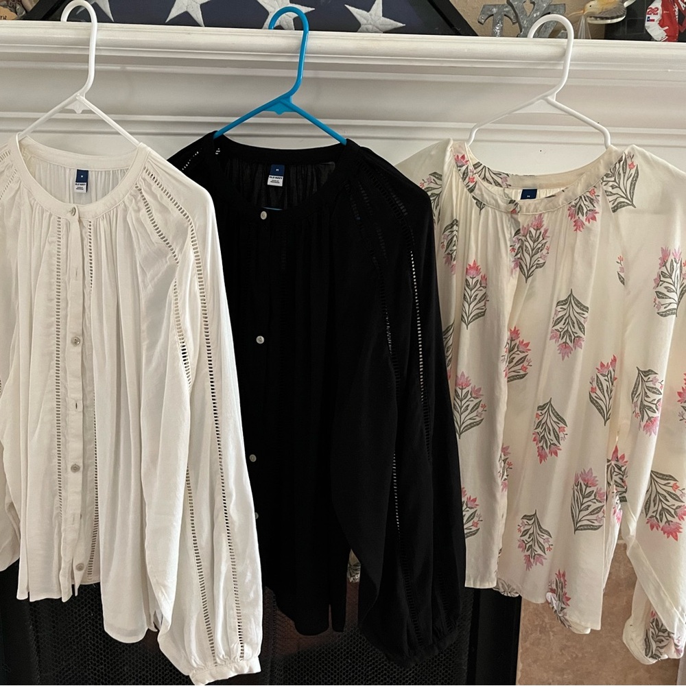Three Old Navy long sleeve shirts button up. Size medium.